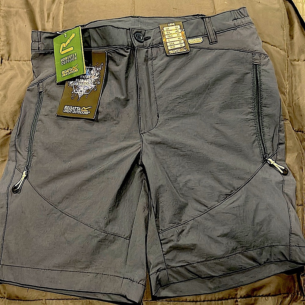NWT REGATTA Great Outdoors men’s Highton Short Mid Dark Denim shorts
